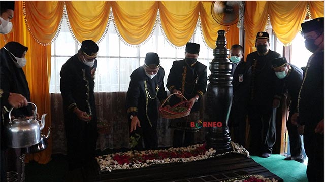 
 Ziarah Makam Sultan, Peringati Hari Jadi Kota Raja Tenggarong ke 239