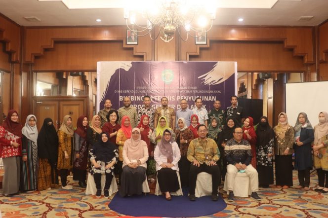 
Susun Profil Gender dan Anak, DKP3A Kaltim Gelar Bimtek