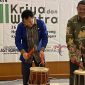 Plt Kepala Dinas Pariwisata Kaltim, Muhammad Irvan Rivai (kanan) bersama Asisten Biro Administrasi Umum Setkab Kabupaten Kukar, Totok Heru Subroto (kiri) saat pembukaan pelatihan (foto: istimewa)
