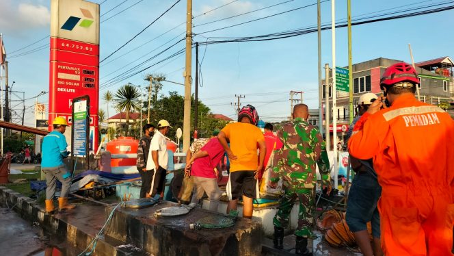 
Bunker SPBU Terbakar, Dua Orang Mengalami Luka Bakar