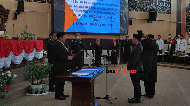 
 Pujiono Resmi Dilantik Sebagai PAW Anggota DPRD Kukar