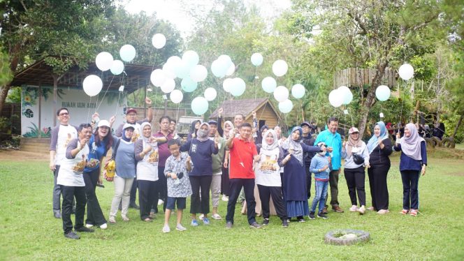 
 Tingkatkan Kekompakan, RS Mata Kaltim Lakukan Outbond