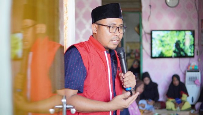 
Desa Terujung di Samboja Kini Punya Jalan Mulus dan Terang Benderang, Warga: Rahmat Dermawan Banyak Membawa Kebaikan