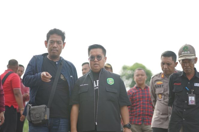 
Masyarakat Apresiasi Respon Cepat Edi-Rendi, Kades Beringin Agung: Ini yang Kami Butuhkan dari Pemimpin