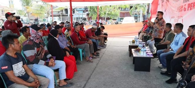 
Wabup Kukar Minta Nelayan Terapkan Pembangunan Berbasis Blue Economy