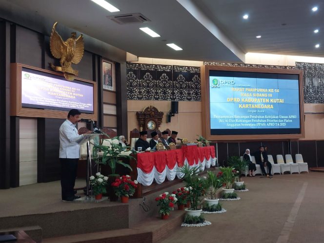 
Gelar Rapat KUA-PPAS 2023 Bersama Pemkab Kukar , DPRD Minta  Pembangunan Infrastruktur Menjadi Fokus Utama