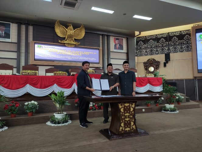 
Pemkab dan DPRD Kukar KUA-PPAS Kukar Resmi Disepakati, Total APBD Menjadi Rp11, 8 Triliun