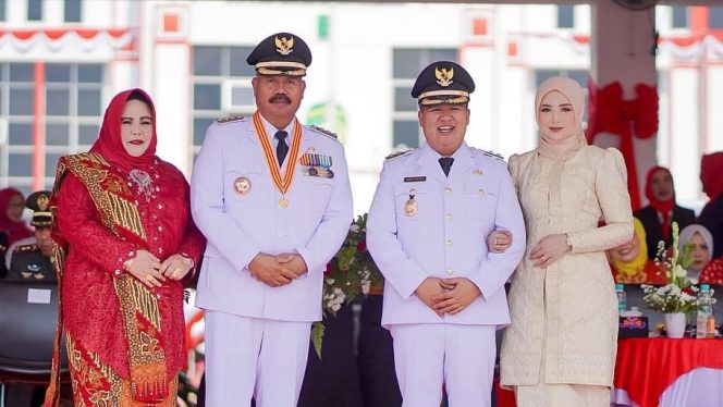 
Wabup Kukar Rendi Solihin Ajak Masyarakat Kukar Meriahkan Pawai Pembangunan di Kota Raja