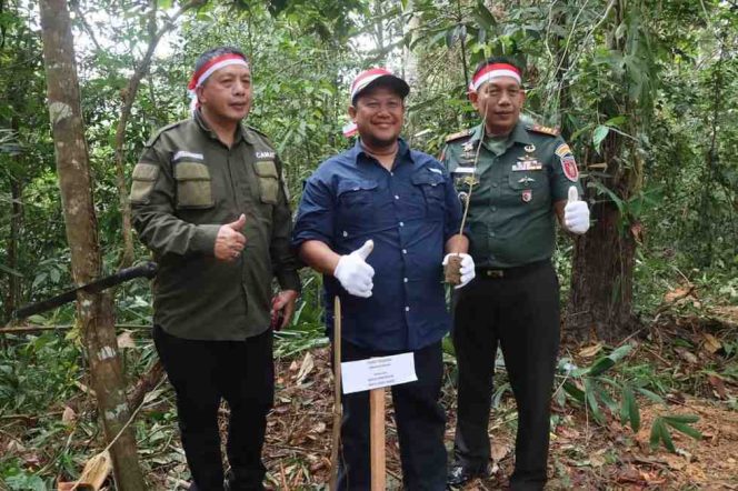 
Lakukan Penanaman Bibit Pohon Serentak, DPRD Kukar Apresiasi Program Polri