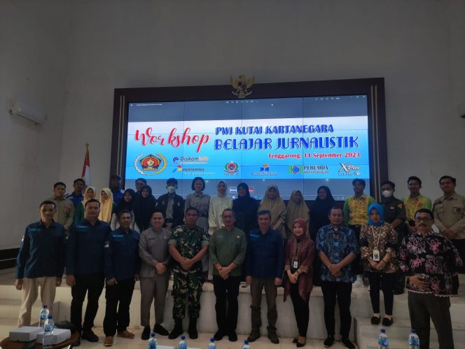 
PWI Kukar Gelar Pelatihan Jurnalistik Kepada Pelajar dan Masyarakat Umum