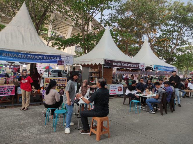 
UMKM Kebanjiran Rezeki Selama Kukarland Festival 2023, Rendi Solihin: Perputaran Uang Capai Miliaran