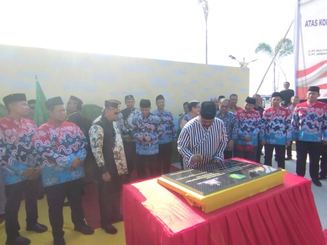 
Ikut Resmikan Taman Titik Nol, Abdul Rasid Pinta Perusahaan Lain Ikut Berpartisipasi Untuk Kukar
