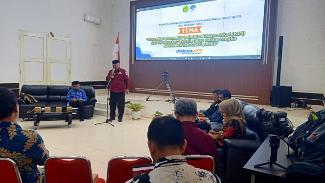 
Diskominfo Kukar Gelar Rakor KIM dan Website Desa
