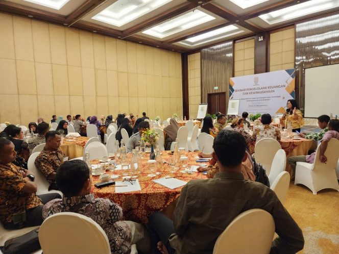 
Penerima Uang Ganti Kerugian Lahan di IKN Dibekali Pengelolaan Keuangan Kewirausahaan