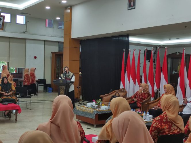 
DWP Berkolaborasi Dengan DP3A Kukar Untuk Laksanakan Pelatihan Public Speaking