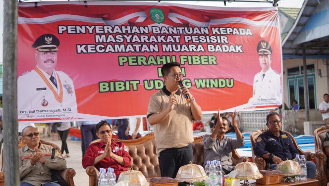 
Kabar Gembira Bagi Warga Desa Muara Badak Ilir, Rendi Solihin: Rp 1 M untuk Masjid Nurul Iman