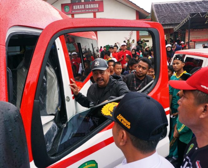 
6 Bus Antar Pelajar Diluncurkan Pemkab Kukar