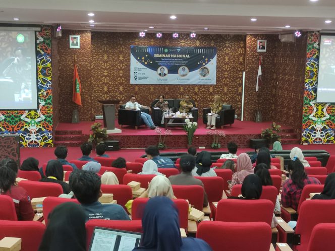 
Jadi Narasumber di Seminar Nasional, dr Aulia Rahmaan Basri Sampaikan ini Kepada Ratusan Mahasiswa