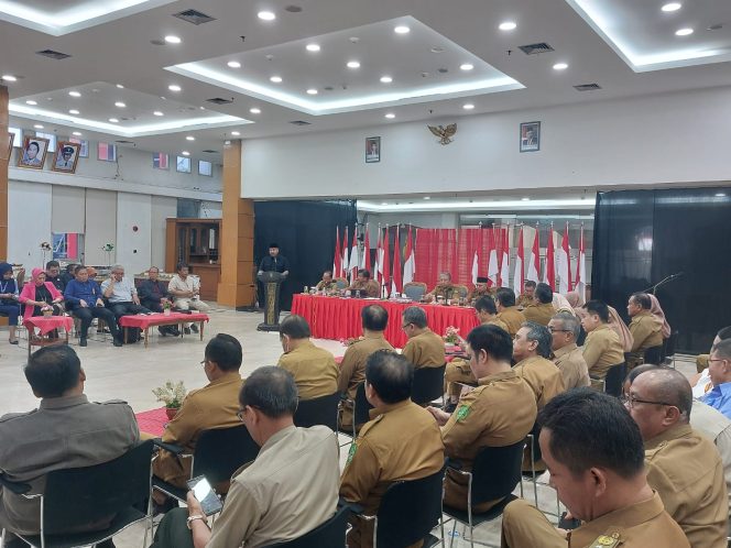 
Diawal Tahun, Pemkab Kukar Gelar Evaluasi Untuk Perbaikan Kinerja di Tahun 2024