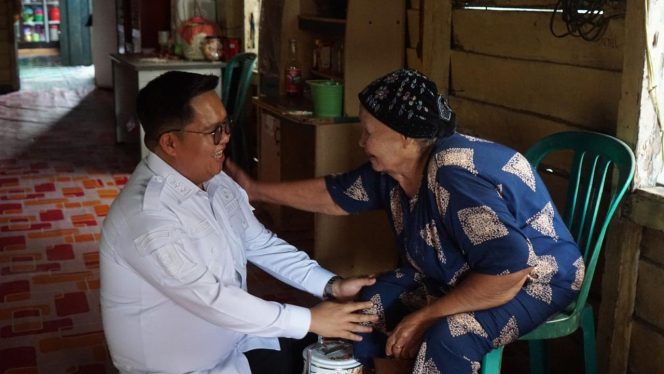 
Safari Ramadan di Anggana, Rendi Solihin Ungkap Kerinduannya dengan Masyarakat Desa Muara Pantuan