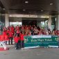 Teks Foto : Sesi foto bersama Sekda Kukar, Sunggono, perwakilan SKK Migas-KKKS dan warga sekitar wilayah operasi SKK Migas dan KKKS.