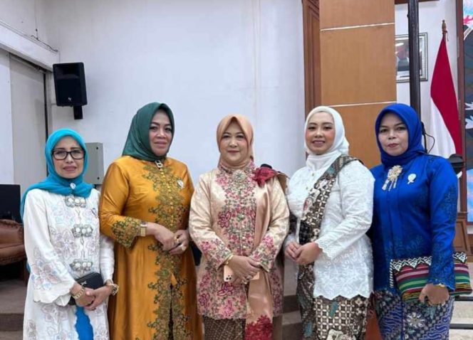 
Maknai Hari Kartini, DP3A dan IWAPI Kukar Sepakat Perempuan Menjadi Generasi yang Berkualitas