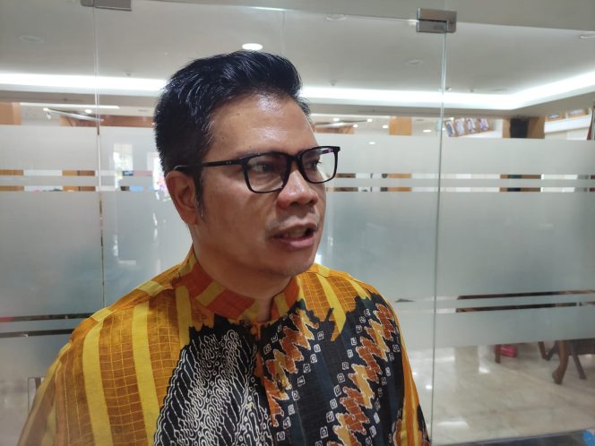 
Teks Foto : Kepala Dinas Pemberdayaan Perempuan dan Perlindungan Anak Kukar Bambang Arwanto (angga/okeborneo.com)