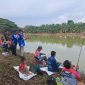 TEKS FOTO : Peserta lomba mancing (istimewa)