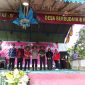 Teks foto : Foto bersama saat pembukaan Festival Kampong Seraong (angga/okeborneo.com)