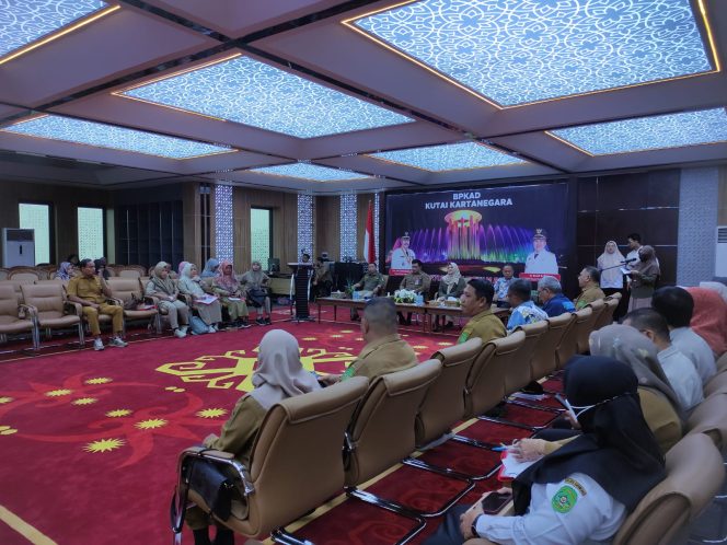 
Teks foto : Suasana Pembukaan Rakor (angga/okeborneo.com) 
