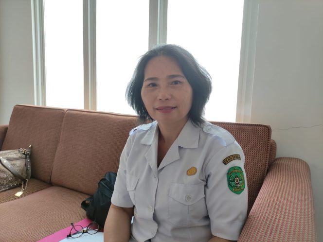 
Teks Foto : Kepala UPT P2TP2A Kukar, Faridah (Angga/okeborneo.com)