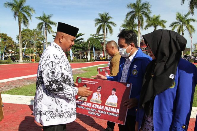 
Memfasilitasi hingga Magang, Istimewanya Beasiswa Kukar Idaman Inisiatif Bupati Edi