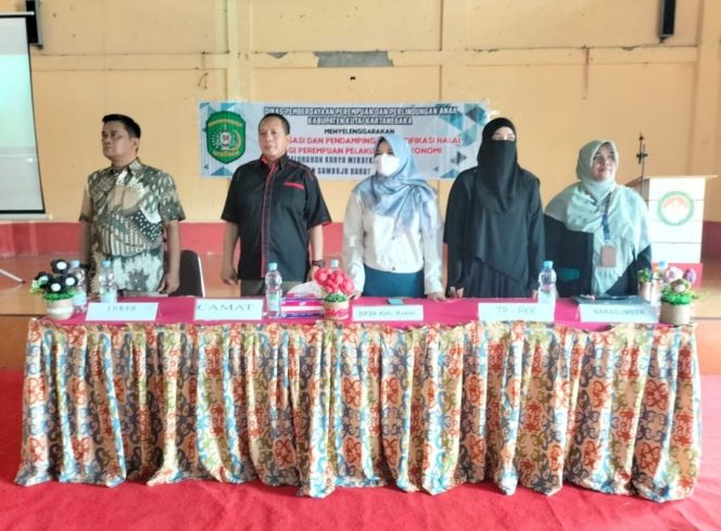 
Teks foto : kegiatan DP3A di Samboja Barat (istimewa) 