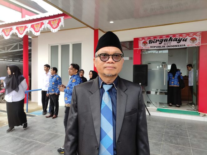 
Teks foto : Plt Kepala DP3A Kukar, Hero Suprayitno