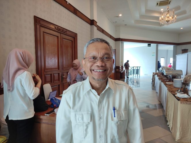 
Teks foto : Plt Kepala DP3A Kukar, Hero Suprayitno (angga/okeborneo.com) 