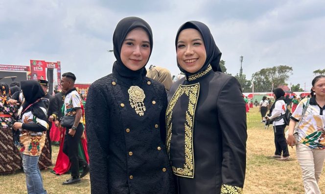 
Ketua DPRD Kukar Sementara, Farida Ajak Masyarakat Ramaikan Erau Adat Kutai