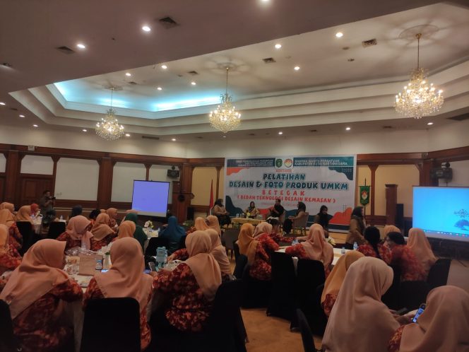 
DWP Kukar Gelar Sejumlah Pelatihan Peningkatan SDM untuk Pengurus dan Anggota
