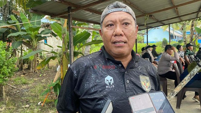 
Kepala Desa Jembayan, Erwin