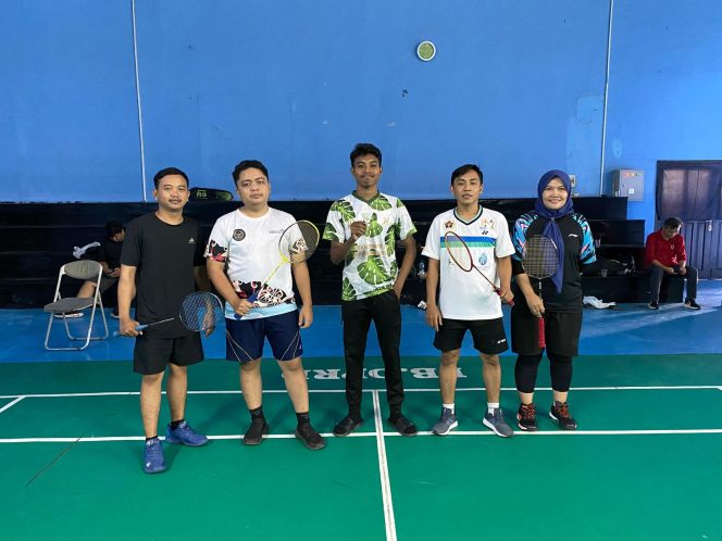 
PWI Kukar Peringati HPN ke-79, Gelar Sepakbola dan Bulutangkis