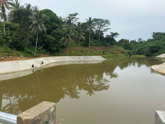 
Embung Maluhu Beroperasi, Solusi Irigasi Pertanian dan Pengendalian Banjir