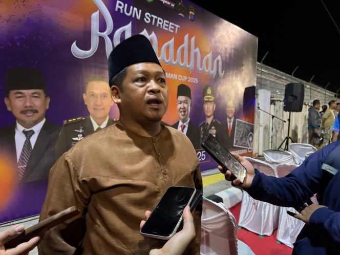 
Teks foto : Kadispora Aji Ali Husni (Angga/okeborneo.com) 