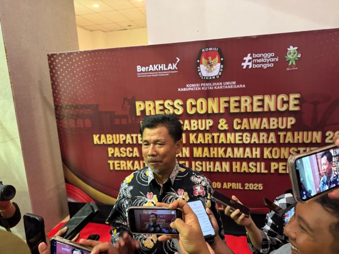 
Teks foto : Sekda Kukar Sunggono Kasnu (Angga/okeborneo.com) 