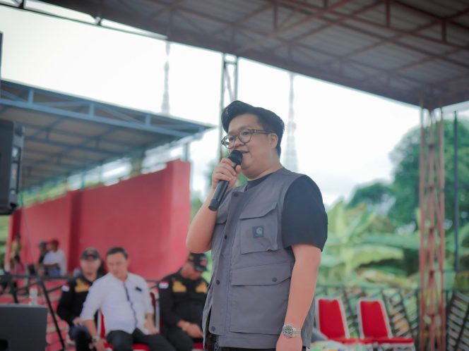 
Tertunda Bukan Batal, Rendi dan Fety Disambut Hangat Warga Loa Kulu