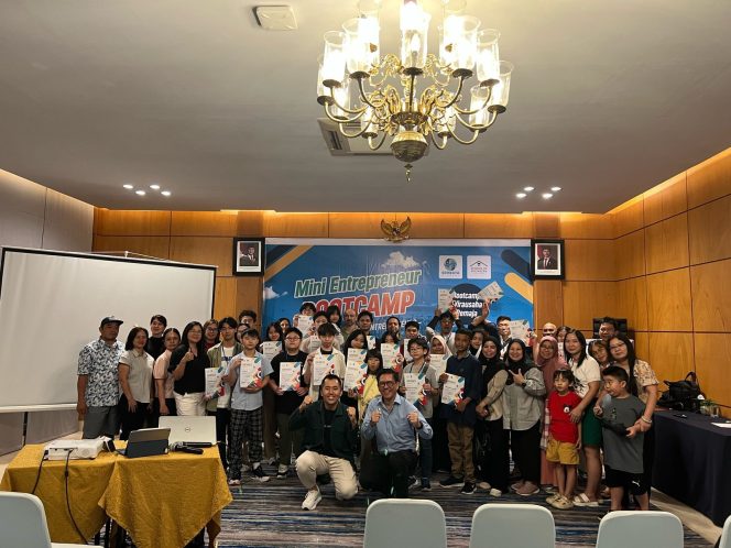 
Semesta Academy Gandeng School of Founders Gelar Mini Entrepreneur Bootcamp di Samarinda