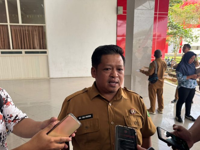 
Teks foto : Kadispora Kukar, Aji Ali Husni 
