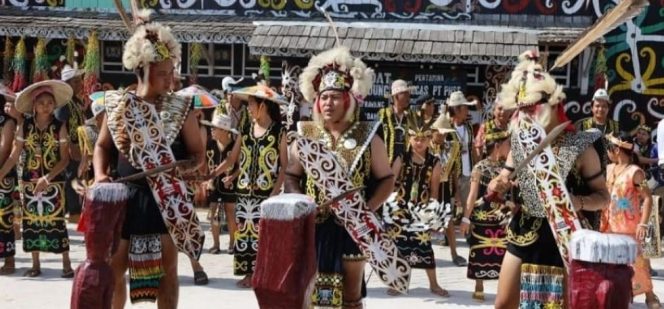 
Sungai Bawang Jadi Benteng Budaya Dayak Kenyah yang Menjadi Magnet Wisata Budaya di Kukar