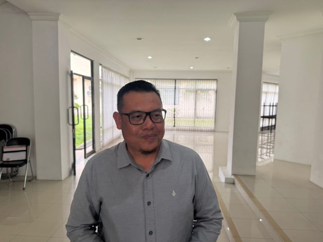 
Teks foto : Plt Ka dispar Kukar, Arianto (Angga/okeborneo.com) 