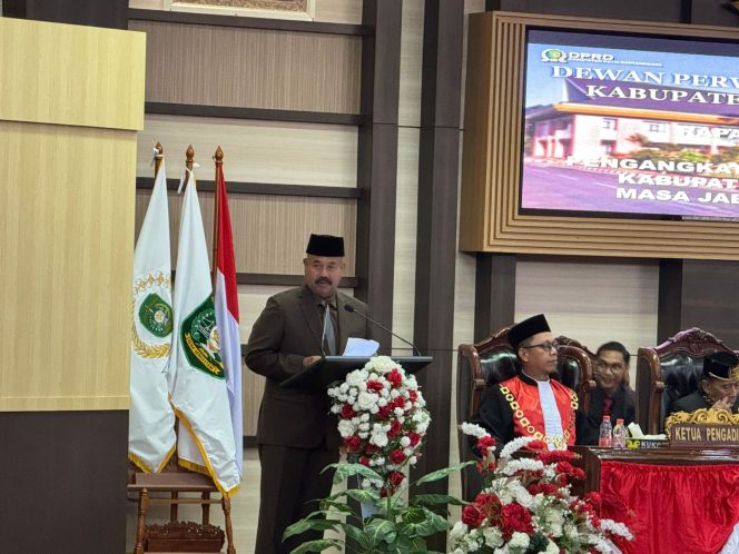 
Ahmad Yani Resmi Dilantik sebagai Ketua DPRD Kukar, Bupati Edi Damansyah Titip Pesan Jaga Marwah Lembaga