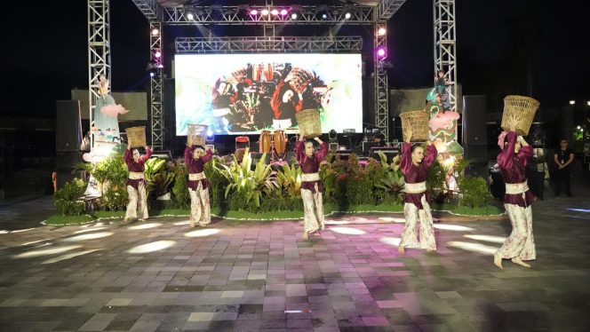 
Kukar Menari di Titik Nol Yogya: Eroh Bebaya ke-7 Jadi Panggung Budaya Nasional