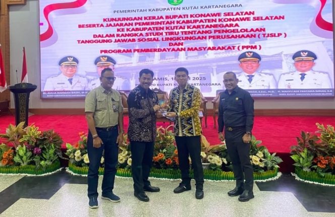 
Pemkab Konawe Selatan Belajar TJSLP ke Kukar, Sunggono Tekankan Kolaborasi untuk Pembangunan Inklusif